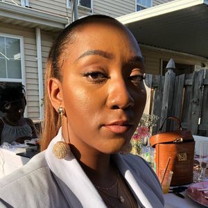 Meet your Posher, Sayda